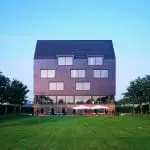 Huis de Wiers Jaco D de Visser en Odette Ex