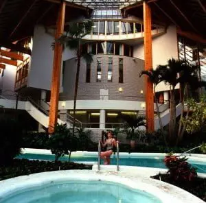 AGS heeft afgelopen jaren in eigen beheer kuuroordconcepten ontwikkeld en gerealiseerd in onder meer Nijmegen (Sanadome) en Valkenburg (Thermae 2000). Nooit met de bedoeling deze concepten in het buitenland uit te rollen, maar het toeval besliste anders.