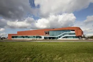 17. Spannende gevels van het Hofbad.