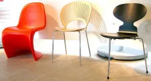 Drie Deense Design klassiekers: Panton chair (Verner Panton) , Trinidad (Nanna Ditzel), Ant (Arne Jacobsen)