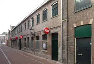 De gevel aan de Marktsteeg. Foto Peter Visser