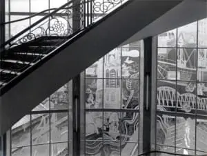 Originele stalen ramen met glaskunst van Copier trappenhuis Bankkantoor Coolsingel