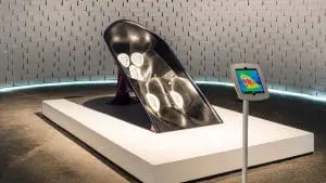 De Amerikaanse architect Greg Lynn
ontwikkelde voor Nike een hightech cooldown
stoel die zich dankzij sensoren aanpast aan
lichaamstemperatuur