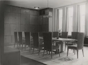 Gispen plafondlamp in de oude bibliotheek van Museum Boijmans 1935