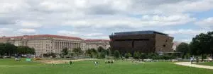 NMAAHC vanaf het Washington Monument. Foto Jacqueline Knudsen
