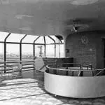 Tearoom-op-het-dak-van-de-van-nellefabriek-ca-1930-