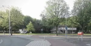 Impressie gevel aan voorplein, Korteknie Stuhlmacher