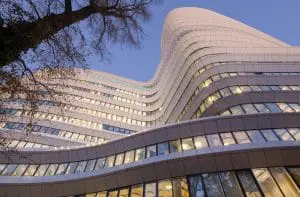 De gevel van DUO in Groningen, UNStudio.