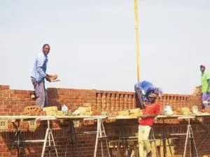 Het Community Center draagt bij aan de lokale architectuur
en bouwkunde.