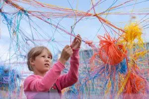 Karoline H Larsen, Collective Strings, 2014. participatory installation three days,
Helsinki Festival, Finland. Photo: Anu Pynnönen
