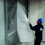 Beschermfolie voor architectonisch beton Omniguard verwijderen