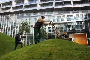 Beeld uit de film The Infinite Happiness (Beka & Lemoine)