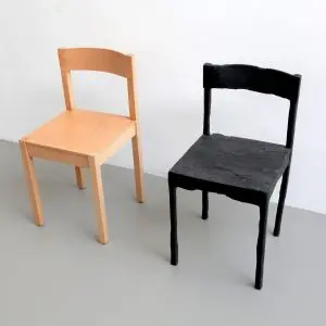 Richard Hutten lanceerde ‘No Sign Of Design’
in 1989, als afstudeerproject op Design Academy
in Eindhoven. Rechts een variant op No Sign
Of Design, ontworpen door Maarten Baas