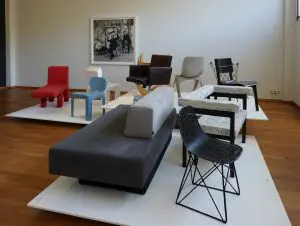 Stoelen bevriende ontwerpers. Foto: Jacqueline Knudsen