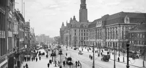 Oude foto Coolsingel met stadhuis en Postkantoor