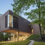 Lisser Art Museum museumgebouw in dijk