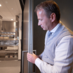 Ron de vette Brandveiligheid voorop bij Van der Valk Enschede