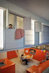 Voormalige ambulance-garage omgebouwd tot woonhuis. Foto: Maarten Laupman