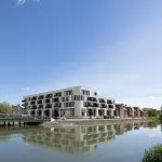 Karakteristieke woningen in groene wijk Rijnvliet