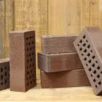 Bakstenen uit hergebruikte grondstoffen