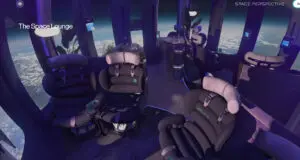 In het interieur is o.a. een bar aanwezig