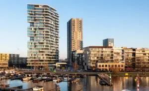 Team V werkte ook mee aan de voltooide, veel geprezen en bekroonde woontoren HAUT