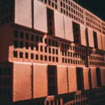 Met het onderzoeksproject 'H2-Baksteen' bewijst Hagemeister dat het mogelijk is om klimaatneutrale bakstenen te produceren met groene waterstof.