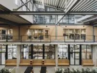 De grootste vmbo-techniekschool van Nederland, het Gilde Vakcollege, heeft haar deuren geopend op de innovatiecampus aan de rand van Gorinchem.