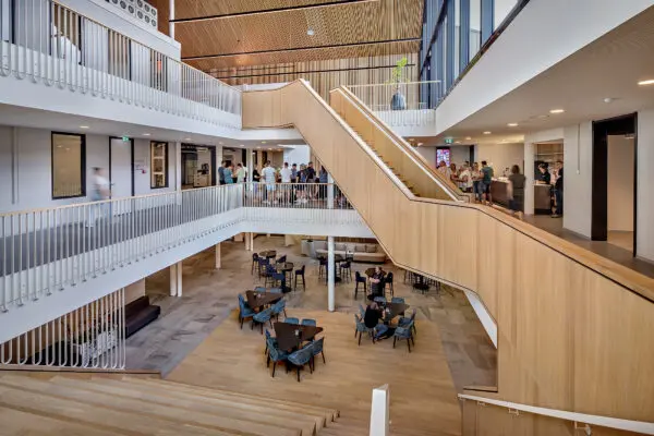 GroupA; BRUIS, Bladel