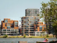 In opdracht van AMVEST en COD ontwierpen Powerhouse Company, Orange Architects en NEXT architects een ensemble van vijf woongebouwen: KAAP.